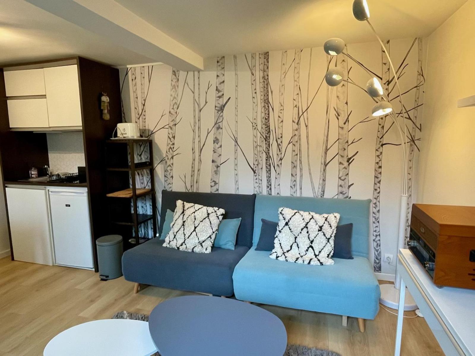 Maisonnette Dans Jardin Partage Bois-Colombes Buitenkant foto
